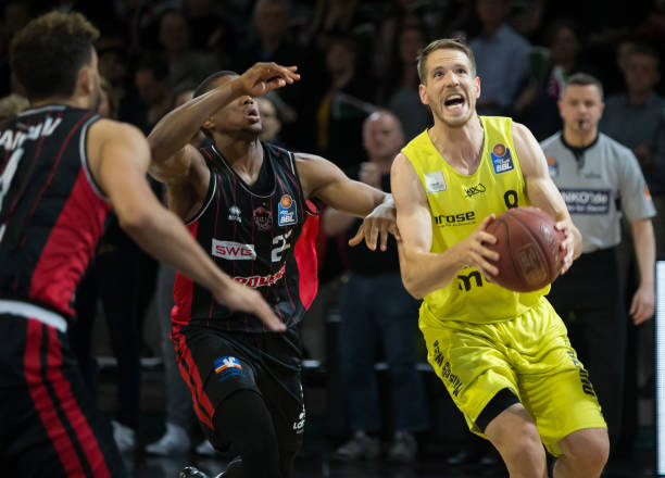 影响力可与 影响力可与