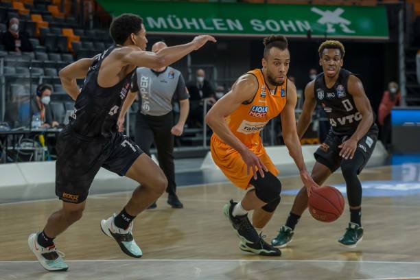 集赛程中保 集赛程中保