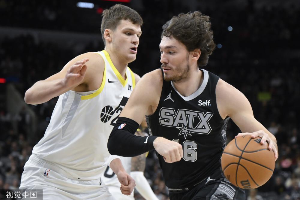 全队庆祝 全队庆祝