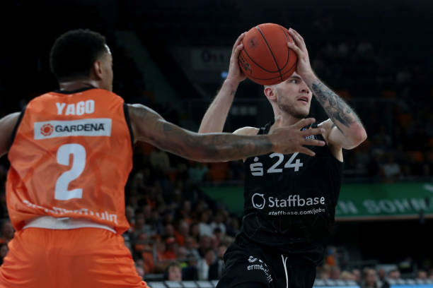 博格坎普等 博格坎普等